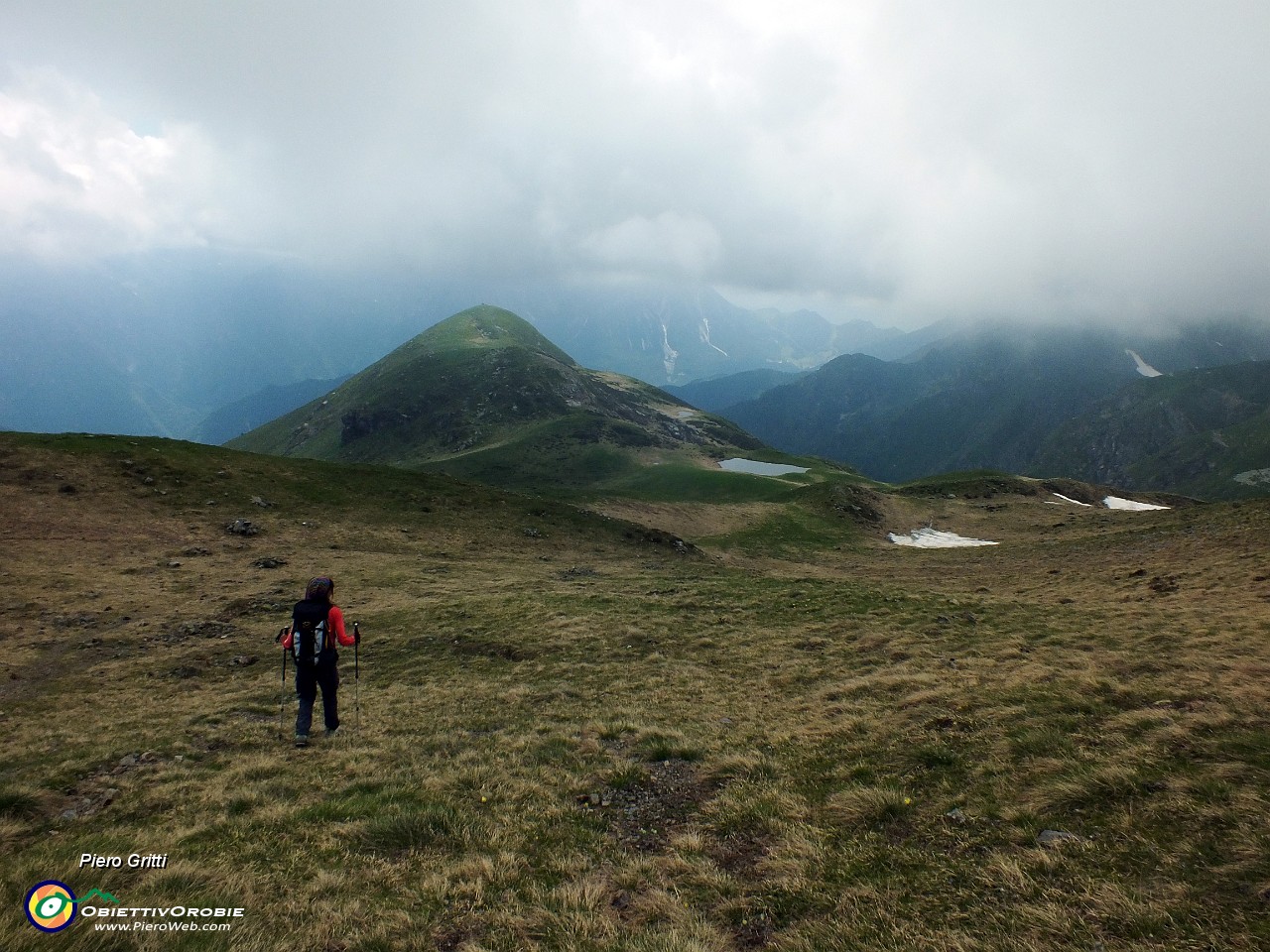 78 Dalla Bocchetta Triomen scendiamo verso il Monte Avaro.JPG